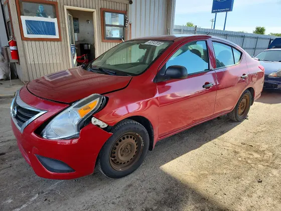 2015 Nissan Versa S