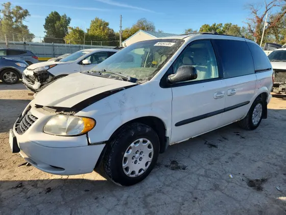 2003 Chrysler Voyager LX