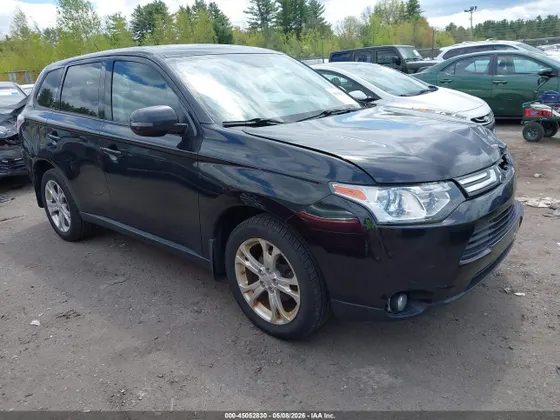 2014 Mitsubishi Outlander SE