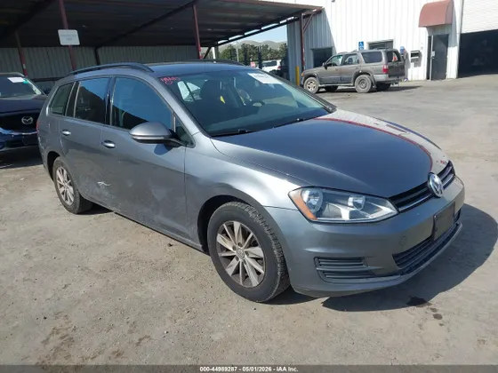 2017 Volkswagen Golf SportWagen S