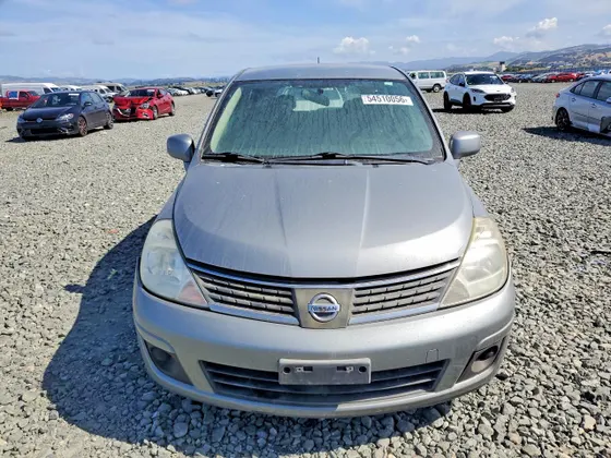 2008 Nissan Versa 1.8 SL
