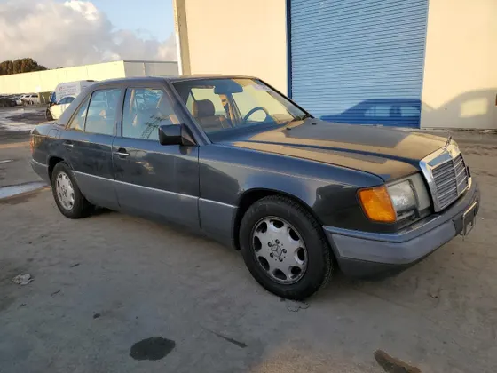 1992 Mercedes-Benz 300 Series 300E