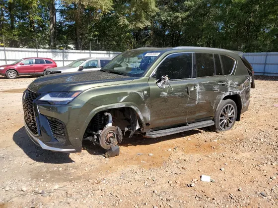 2025 Lexus LX 700H OVERTRAIL