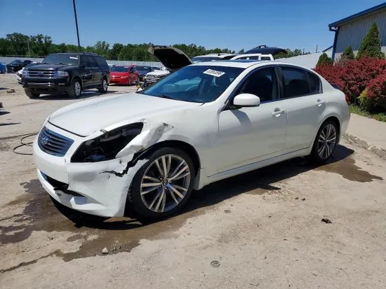 2008 INFINITI G35 Sedan x