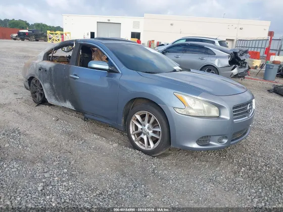 2011 Nissan Maxima 3.5 SV w/Premium Pkg