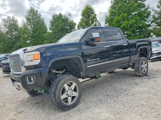 2015 GMC Sierra 2500HD Denali