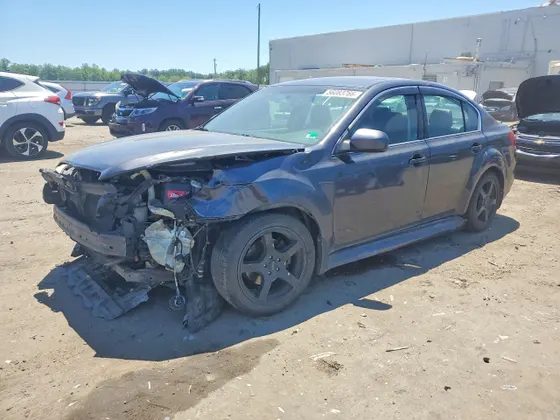 2010 Subaru Legacy Limited Moon