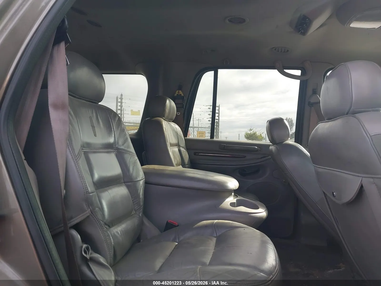 2002 Lincoln Navigator