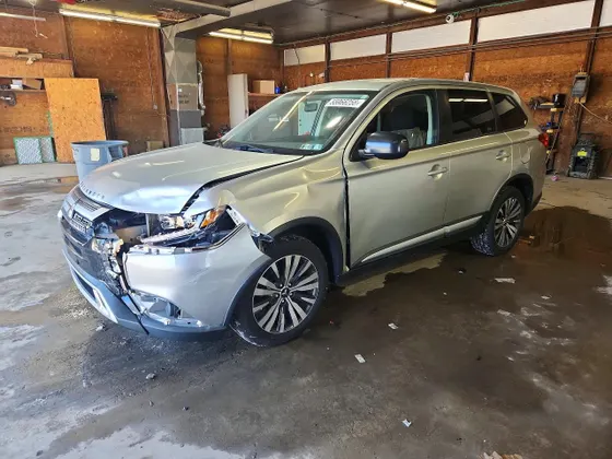 2019 Mitsubishi Outlander ES