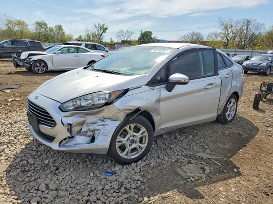 2015 Ford Fiesta SE