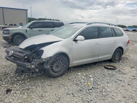 2011 Volkswagen Jetta SportWagen TDI