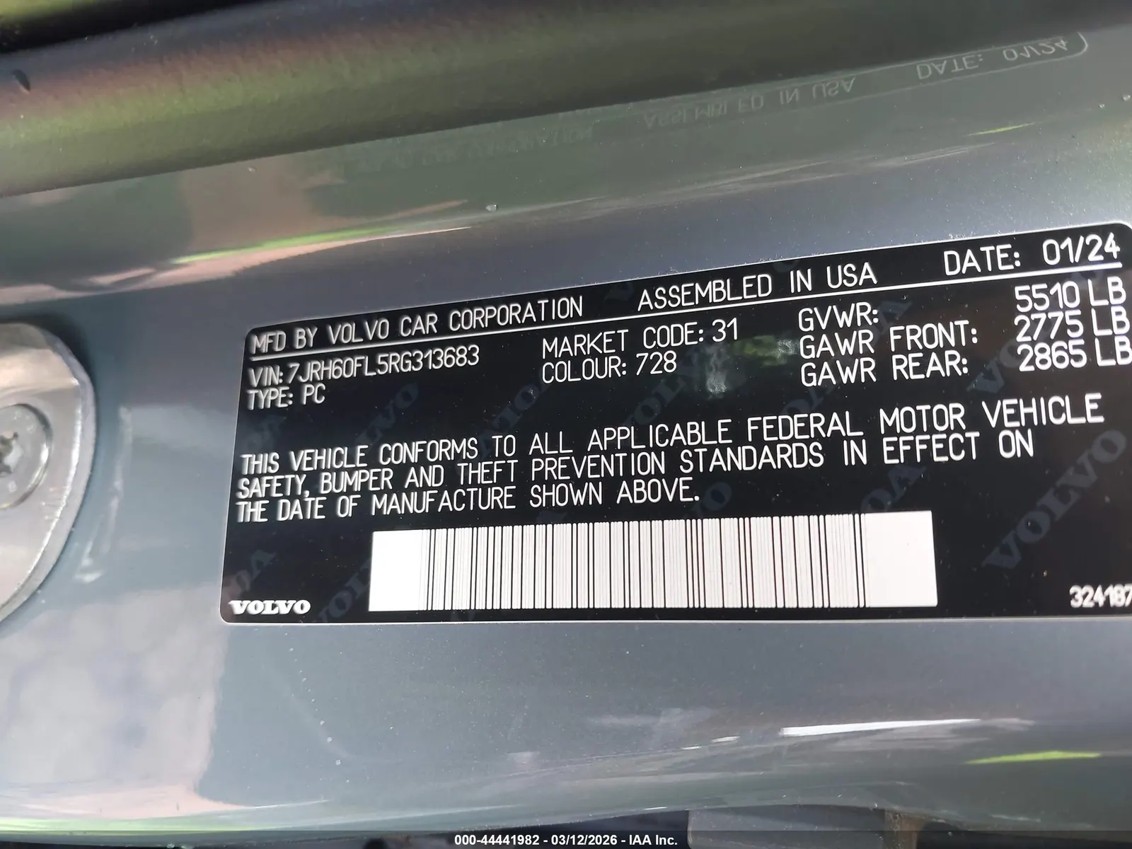 2024 Volvo S60 Recharge Plug-In Hybrid Plus Dark Theme
