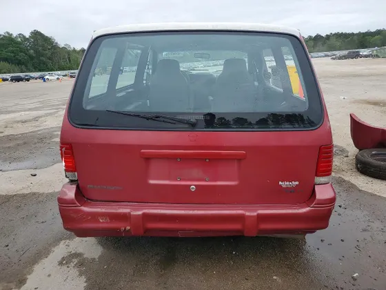 1995 Plymouth Voyager