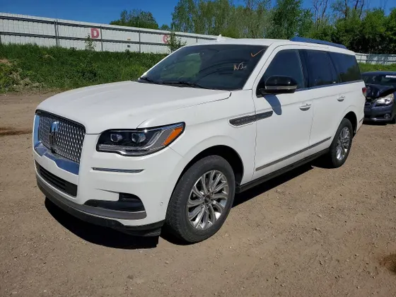 2023 Lincoln Navigator Standard