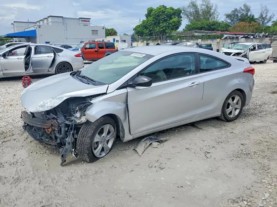 2013 Hyundai Elantra Coupe GS