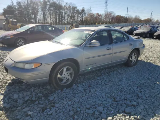 1999 Pontiac Grand Prix SE