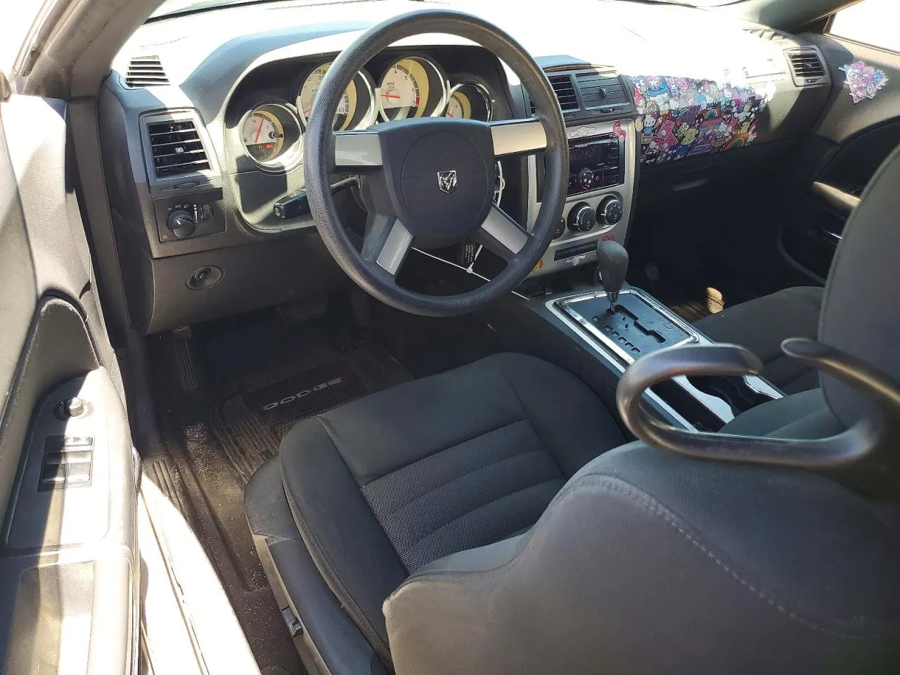 2009 Dodge Challenger SE