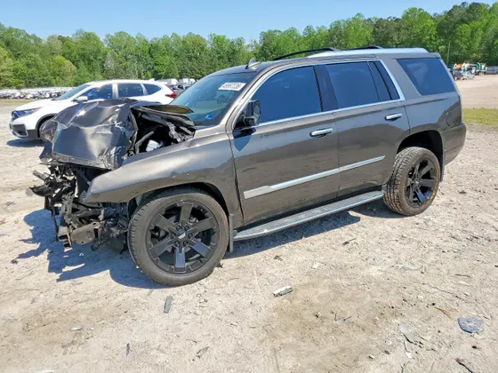 2020 Cadillac Escalade Luxury