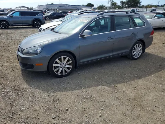 2011 Volkswagen Jetta SportWagen TDI
