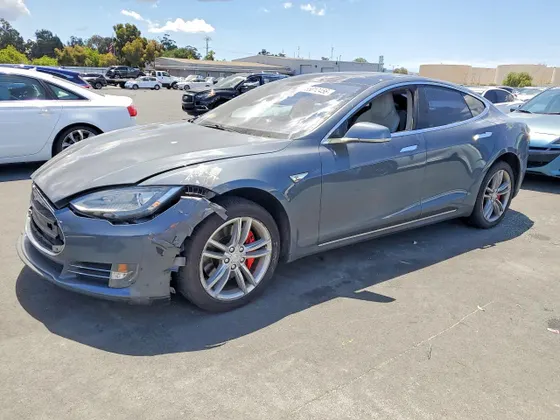 2013 Tesla Model S