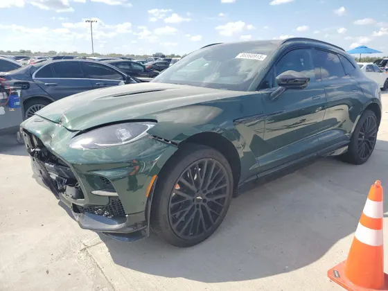 2023 Aston Martin DBX 707
