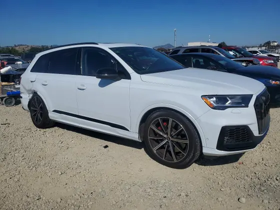 2022 Audi SQ7 Prestige