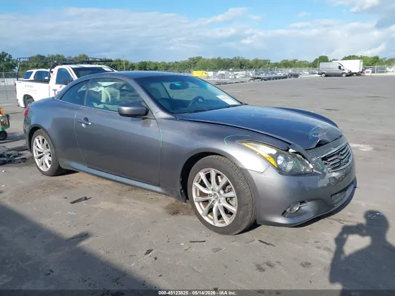 2013 INFINITI G37 Convertible