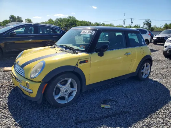 2004 MINI Cooper Hardtop COOPER