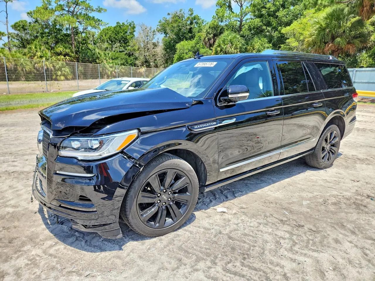 2023 Lincoln Navigator L Reserve