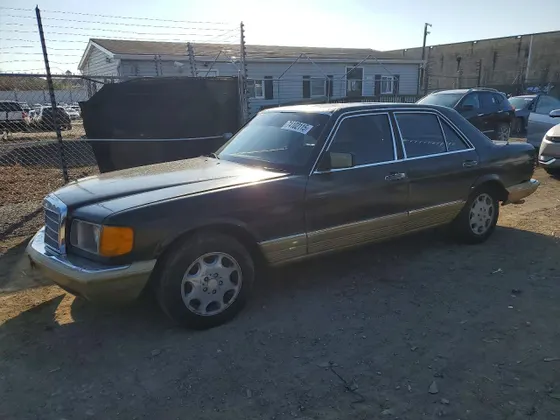 1983 Mercedes-Benz 300 Series 300SD
