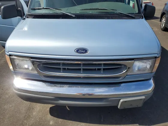 1998 Ford Club Wagon XL