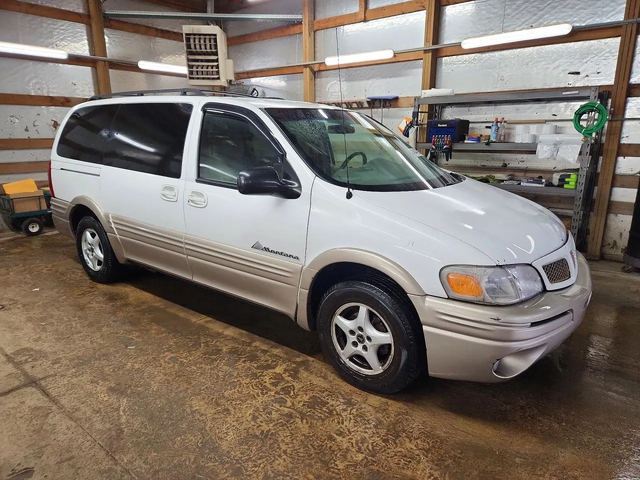 2002 Pontiac Montana w/1SA Pkg