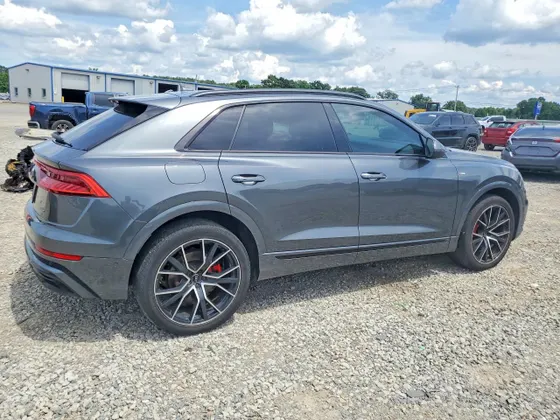 2019 Audi Q8 Premium Plus
