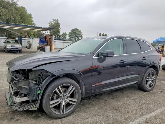 2019 Volvo XC60 Momentum
