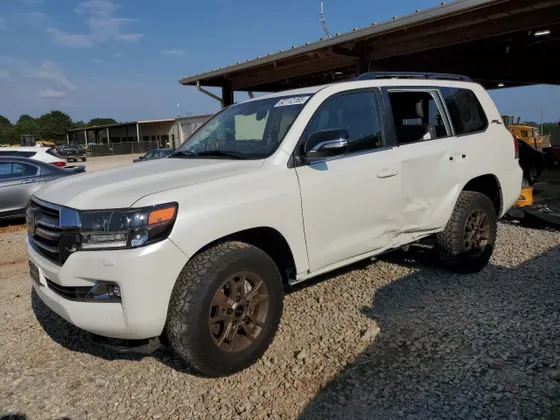 2021 Toyota Land Cruiser VX-R