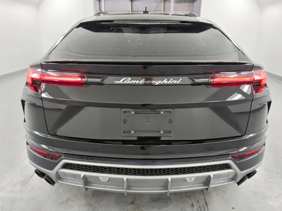 2020 Lamborghini Urus