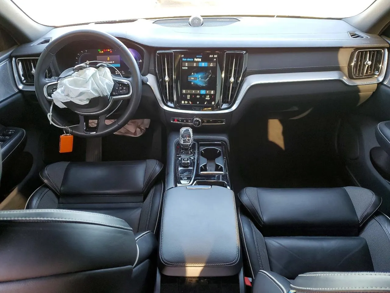 2024 Volvo S60 Recharge Plug-In Hybrid Ultimate Black Edition