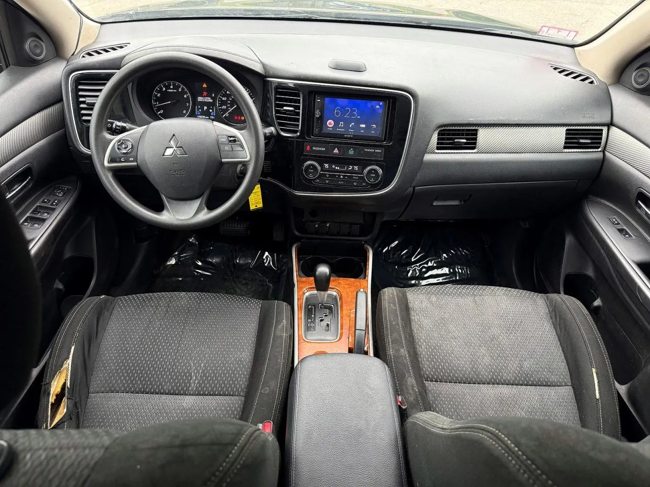 2018 Mitsubishi Outlander ES
