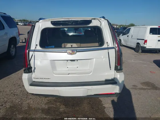 2019 Cadillac Escalade ESV Luxury