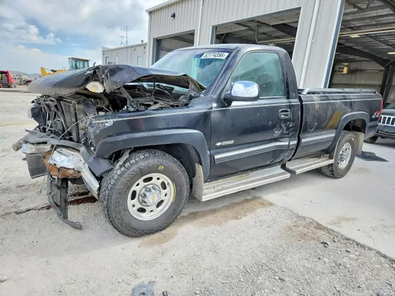 2000 Chevrolet Silverado 2500 LS