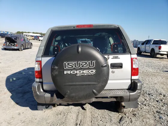 2002 Isuzu Rodeo Sport SPORT