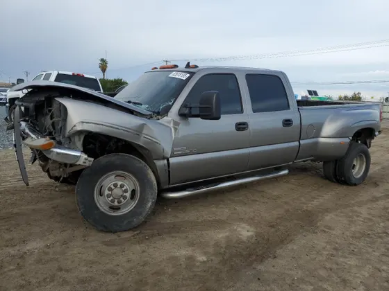 2006 GMC Sierra 3500 DRW SLE1