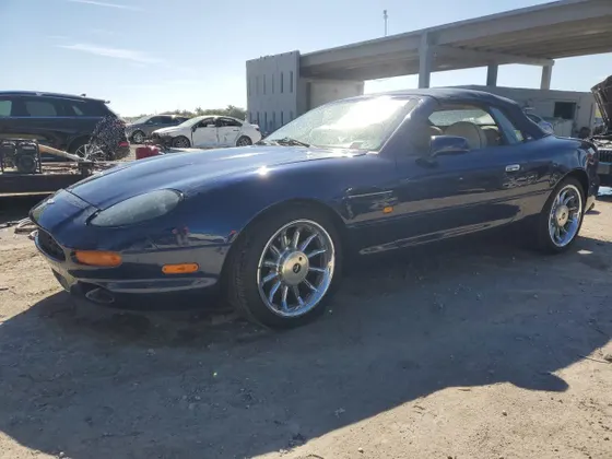 1997 Aston Martin DB7