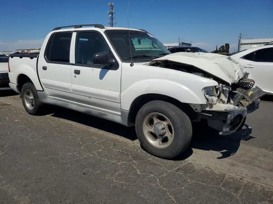 2004 Ford Explorer Sport Trac XLS