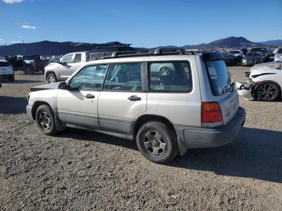 2000 Subaru Forester L