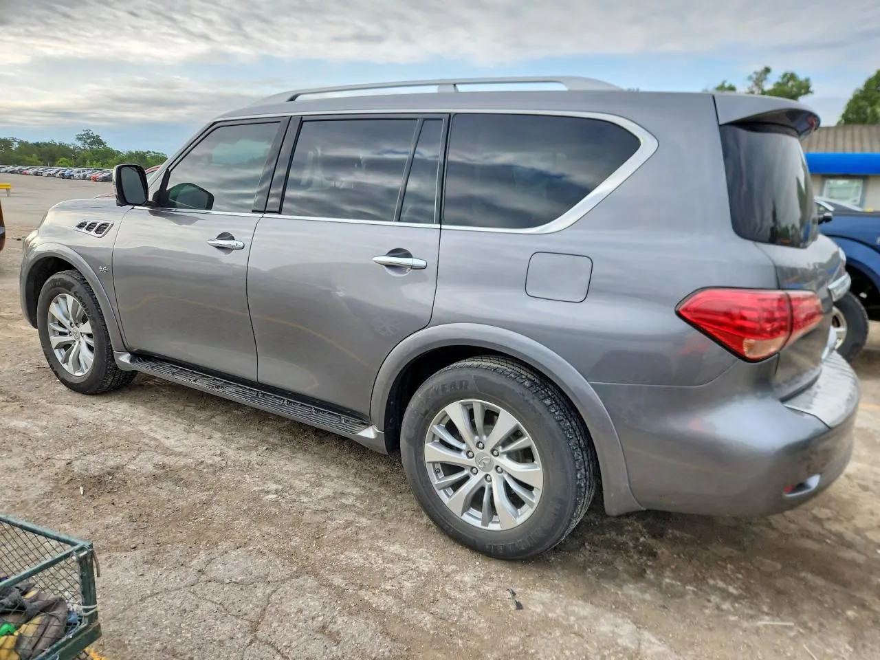 2017 INFINITI QX80