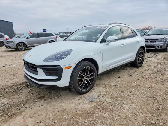 2026 Porsche Macan