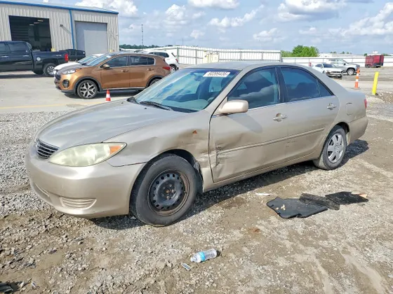 2006 Toyota Camry LE