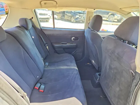 2008 Nissan Versa 1.8 SL