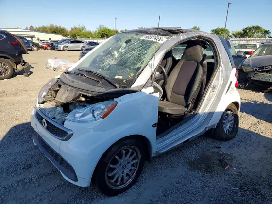 2013 smart fortwo electric drive passion